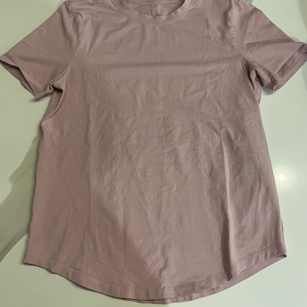 lululemon athletica Mauve Short Sleeve Tee